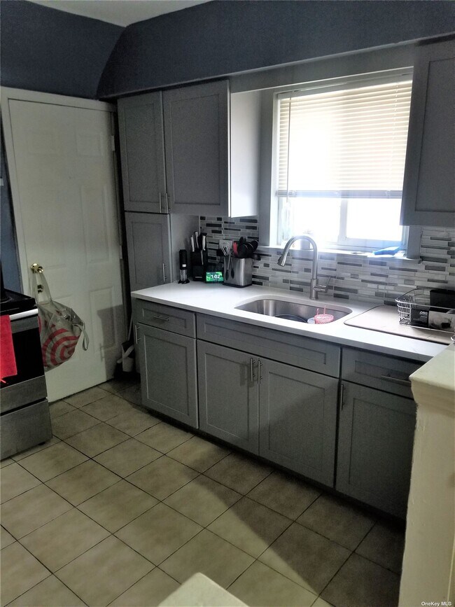 Foto del edificio - 114-98 230th St