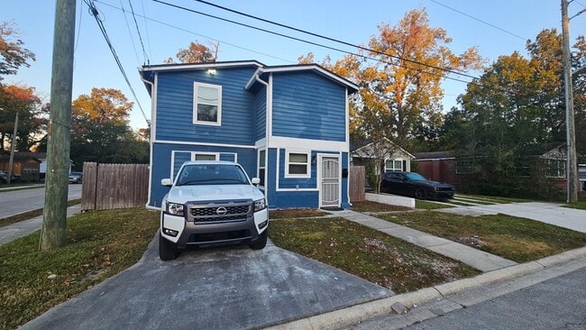 Foto del edificio - 1902 McMillan St