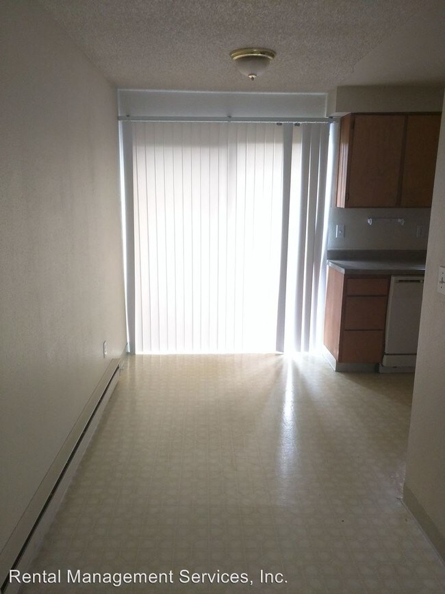 Foto del edificio - 7450 N Portsmouth Ave