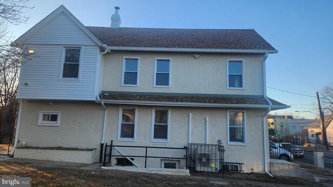 Foto del edificio - 7536 Williams Ave