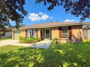 Building Photo - 307 Bellmar Ln