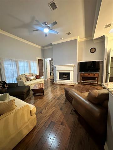 Foto del edificio - 3894 Johnson St