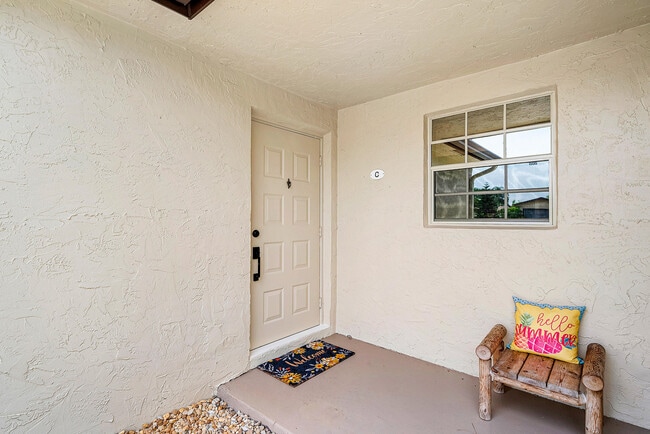 Foto del edificio - 13990 Nesting Way
