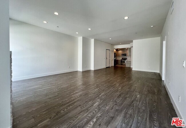 Foto del edificio - 1232 Kings Rd
