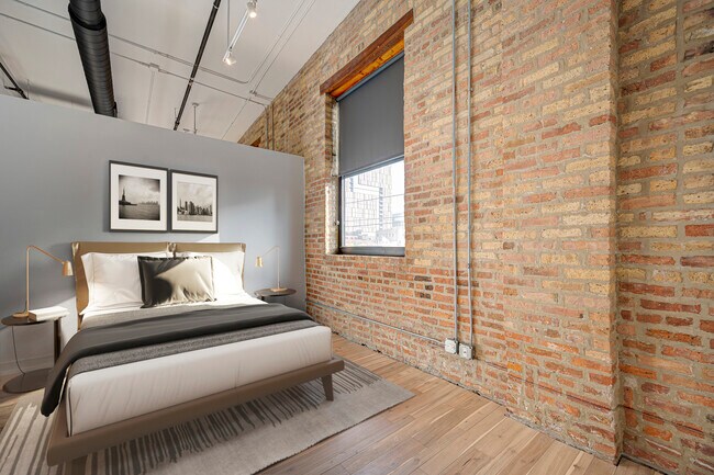Building Photo - 213 N Racine Ave