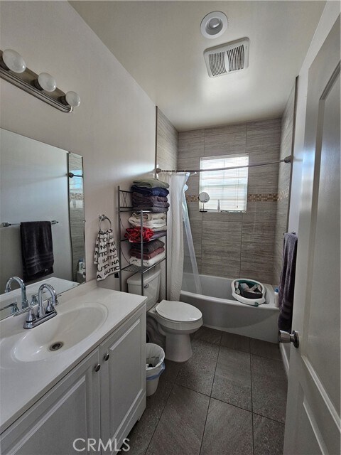 Foto del edificio - 1036 W Fernleaf Ave