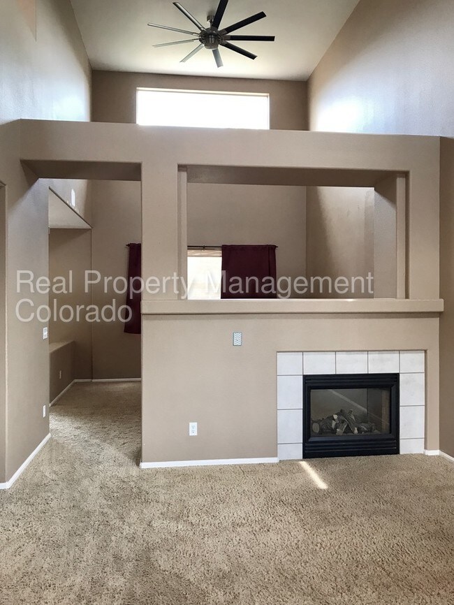 Building Photo - Beautiful 3 Bed, 2 Bath Home