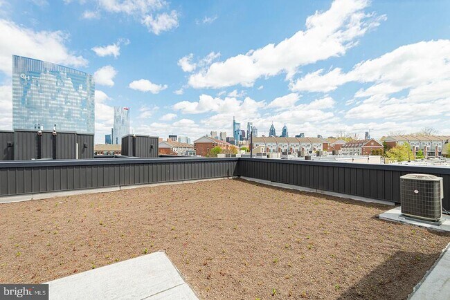 Building Photo - 2623 Christian St