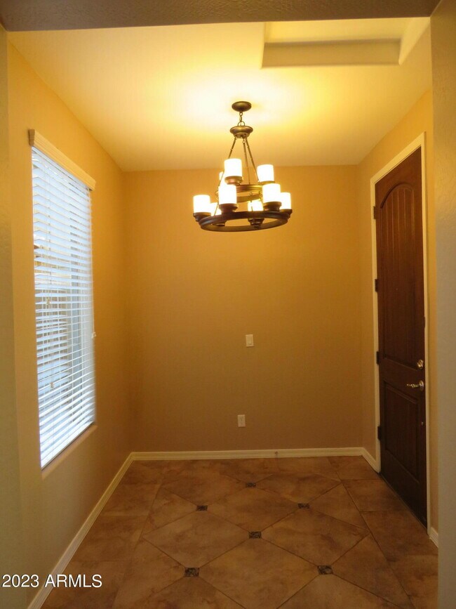 Foto del edificio - 28822 N 20th Ln