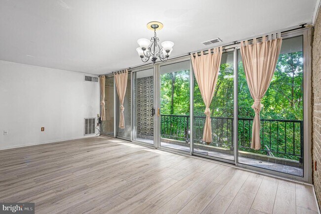 Foto del edificio - 4355 Ivymount Ct