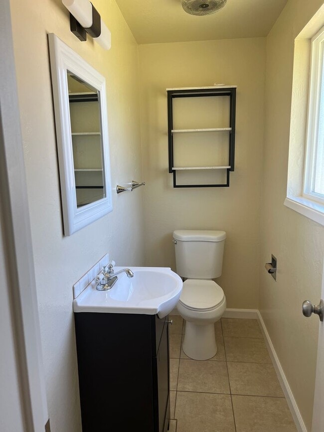 Foto del edificio - 1214 Withington St