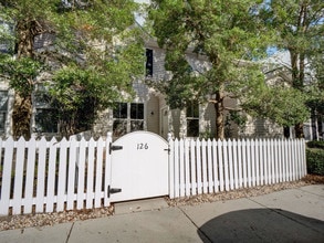 Building Photo - 5813 Wrightsville Ave