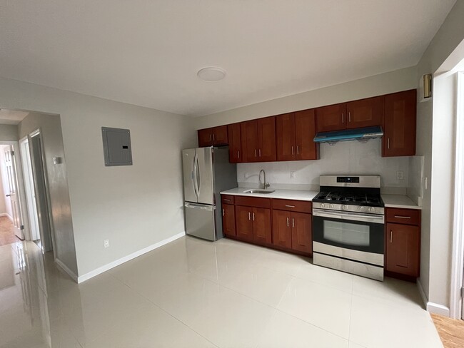 Foto del edificio - 15324 Booth Memorial Ave