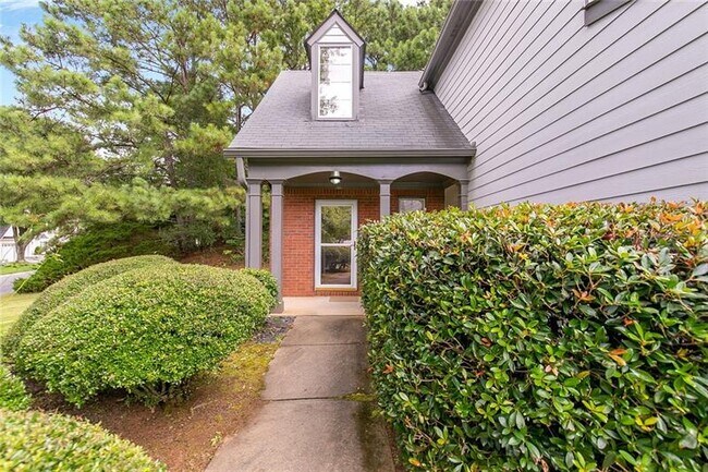 Foto del edificio - 1312 Telhurst Pl NW