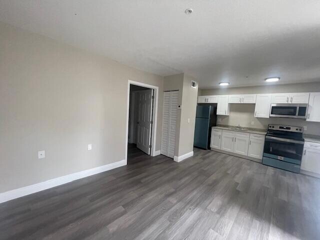 Foto del edificio - 4393 Windsor Ave