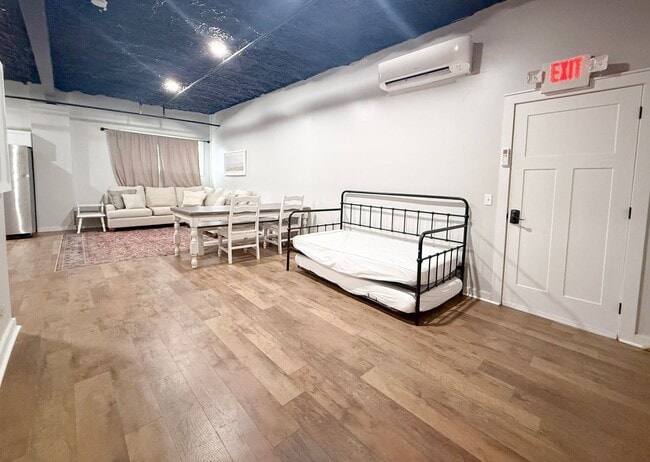 Foto del edificio - 209 S Church St