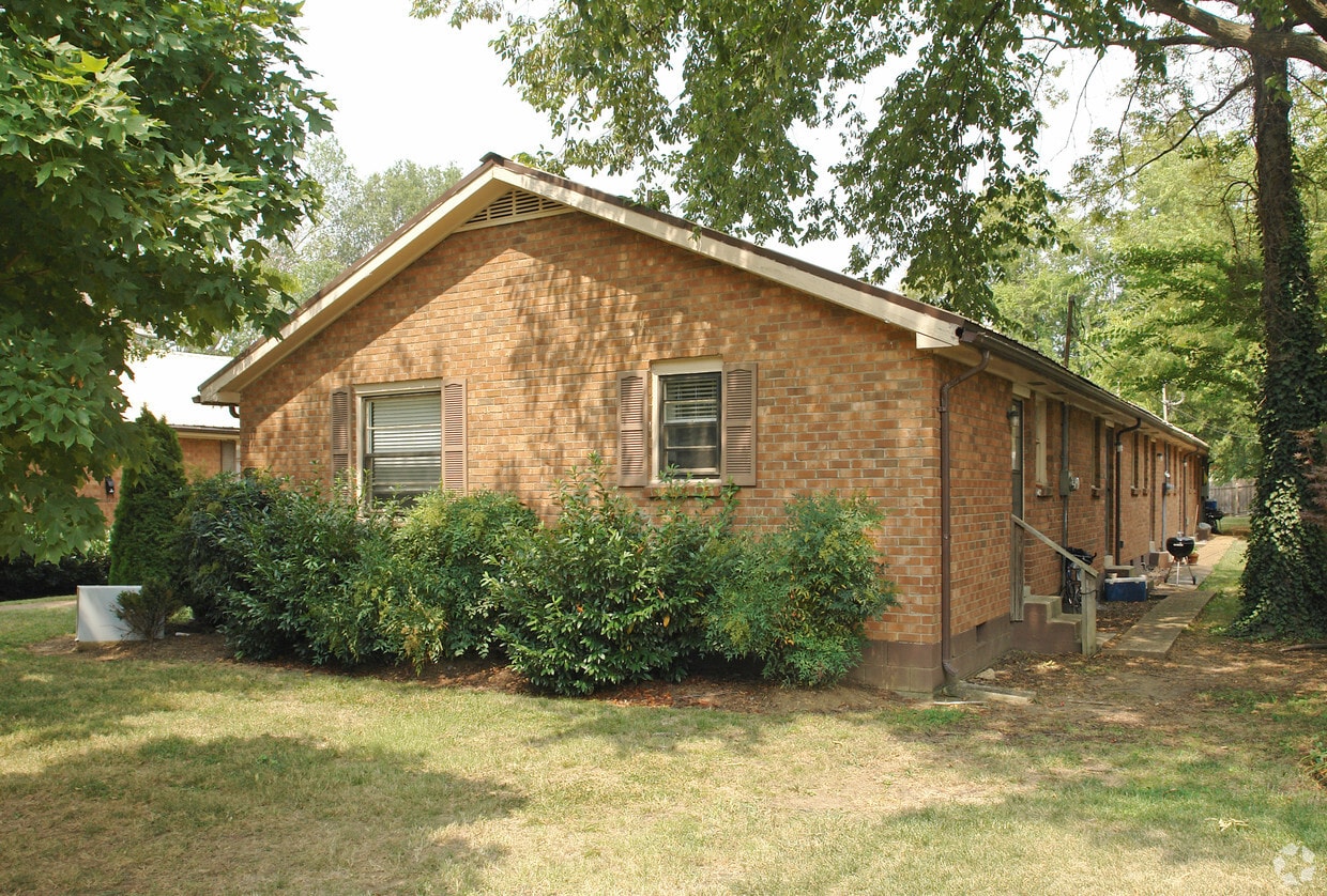 Building Photo - 921 Boscobel St
