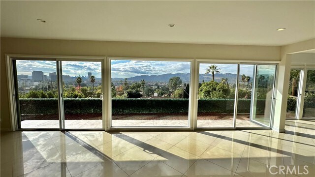 Foto del edificio - 217 Cumberland Rd