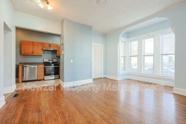 Building Photo - 14-18 Chester Ave