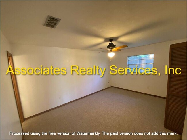 Foto del edificio - 1 week of free rent! Check it out!- Ranch ...