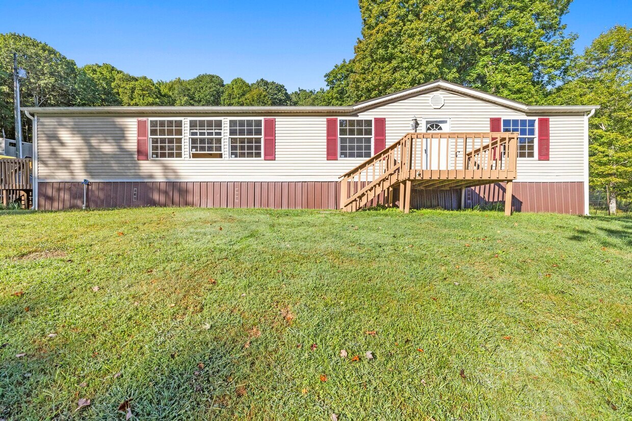544 Deer Haven Rd, Unicoi, TN 37692 House Rental in Unicoi, TN