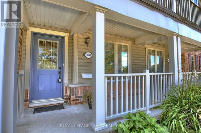 Building Photo - 3867 Strandherd Dr
