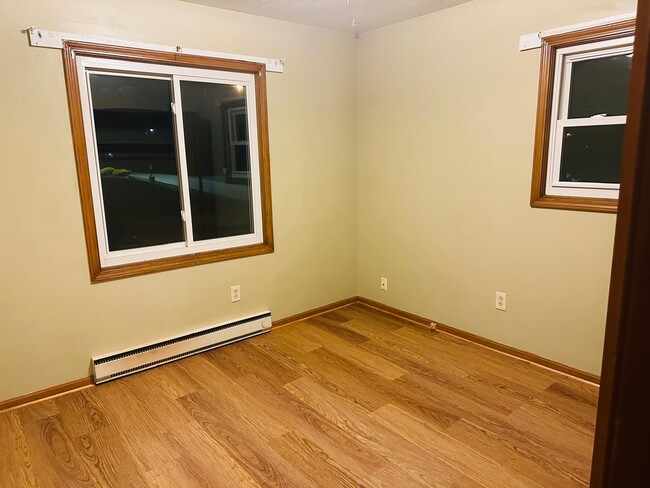 Building Photo - 662 Bailey Dr