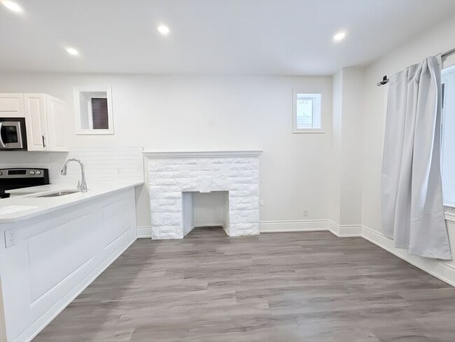 Photo du bâtiment - 27 Melrose Ave S