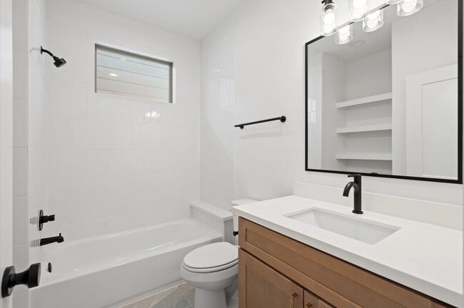 Building Photo - 1931 Johanna Dr