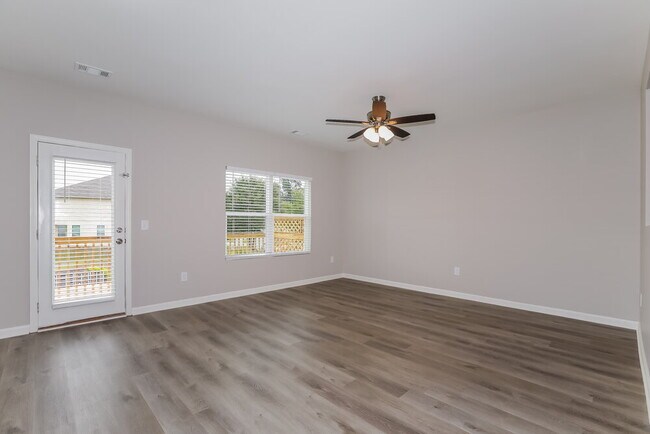 Building Photo - 2239 Baywood Tree Ln SW
