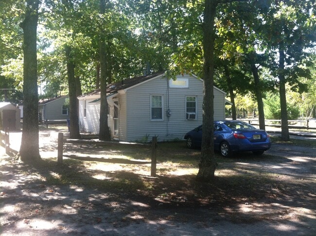Building Photo - 132 Clubhouse Rd