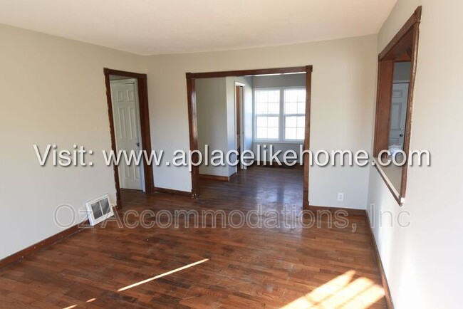 Foto del edificio - 9912 E 53rd St