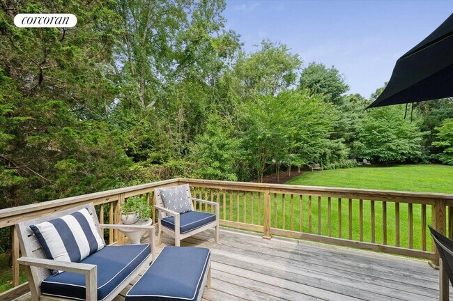 Foto del edificio - 6 Briarsweet Ln