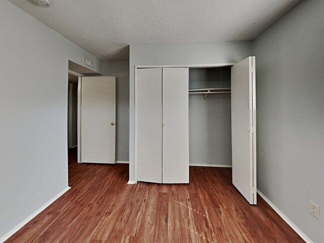 Building Photo - 6646 Loch Langham Dr