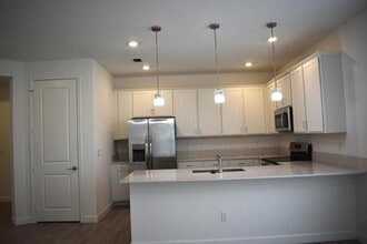 Building Photo - 13419 Noble Dr