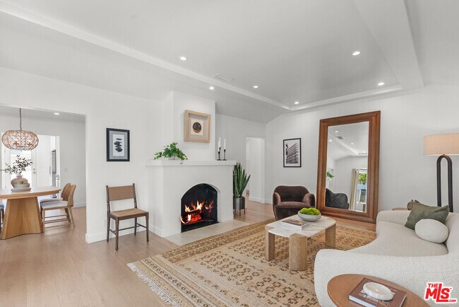 Foto del edificio - 10531 Woodbridge St