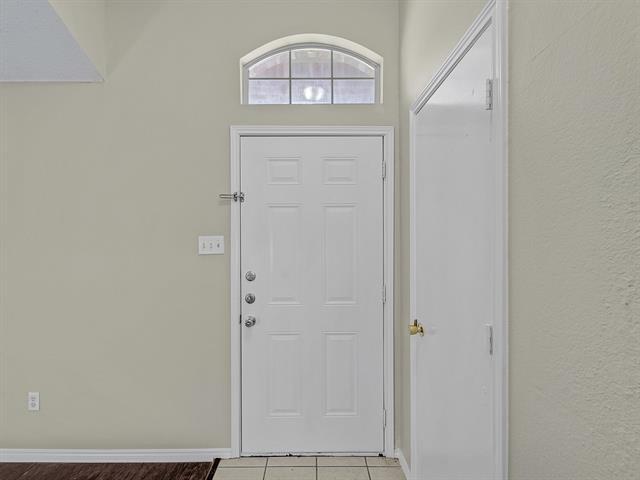 Building Photo - 316 Tioga Dr