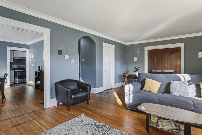 Foto del edificio - 1206 W Water St