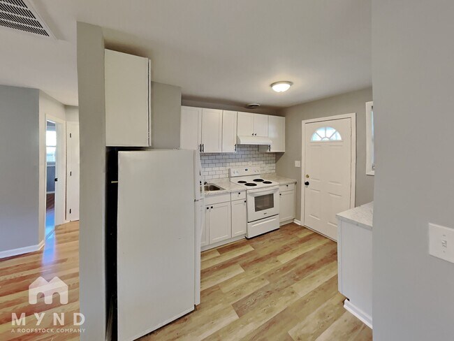 Foto del edificio - 2519 Ponderosa Dr