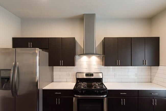 Foto del edificio - 17612 Sunny Hollow Rd