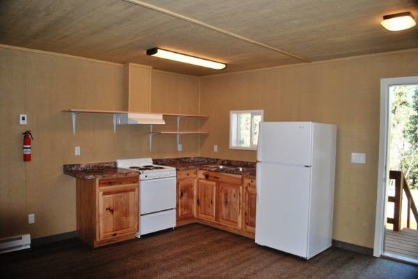 Cocina completa - 170 Everett Way