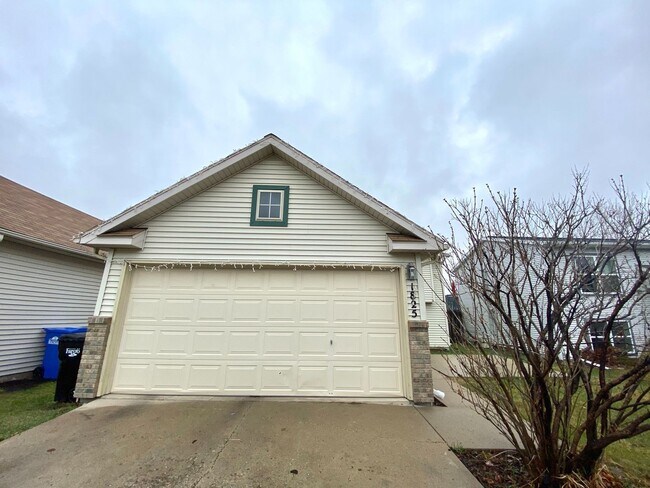 Building Photo - 4 Bedroom House in South Fargo!