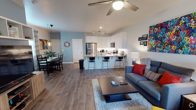 Building Photo - 14936 S Emerald Pools Ln