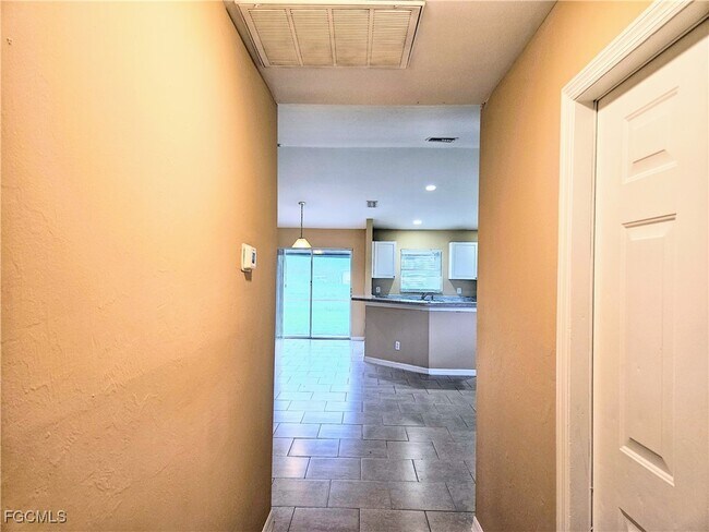 Foto del edificio - 1114 Harry Ave S