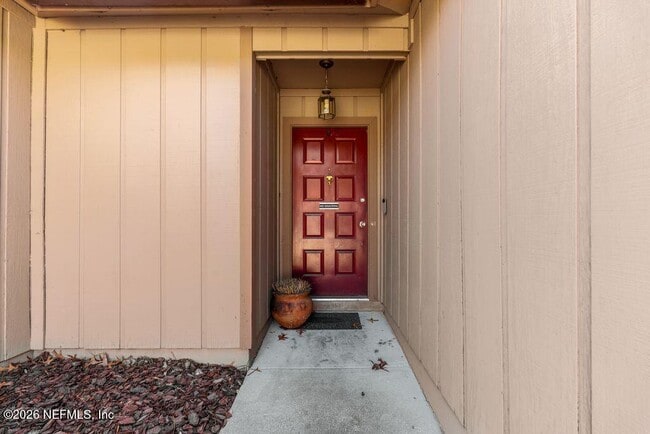 Building Photo - 8066 Le Havre Dr N