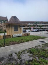 Building Photo - 500 Village Green Cir W