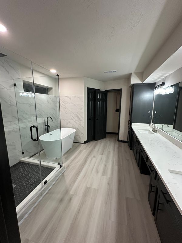 Foto del edificio - 4007 W Valley Dr