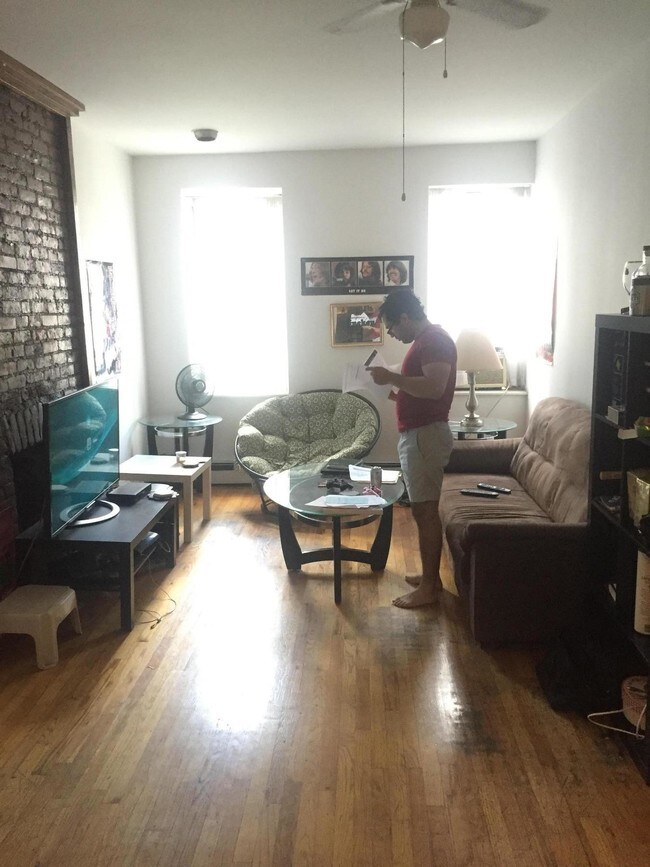 Foto del edificio - 633 2nd Ave