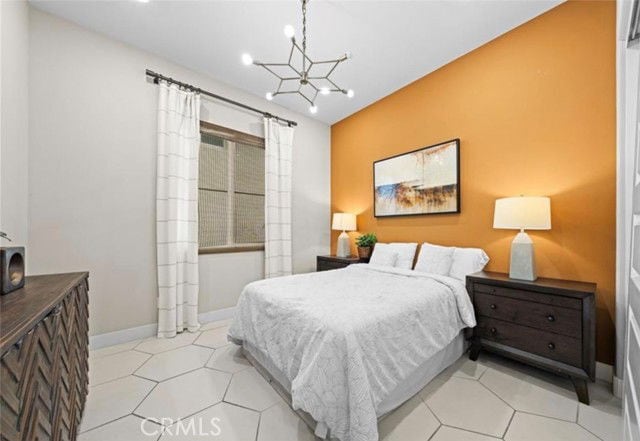 Foto del edificio - 112 Character