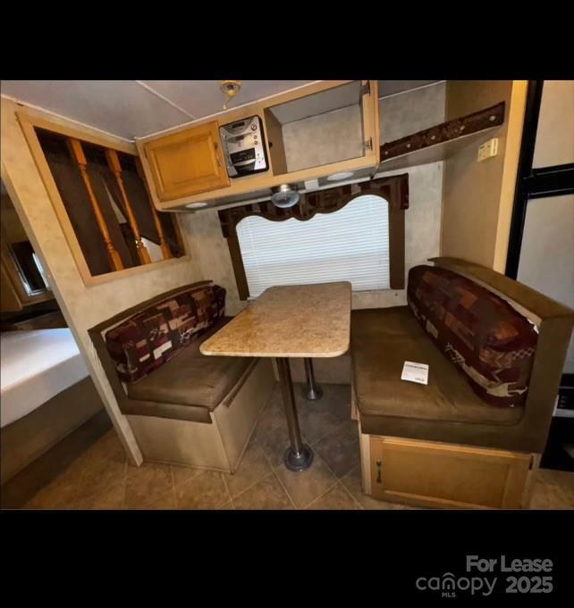 Foto del edificio - 3680 Berry Rd